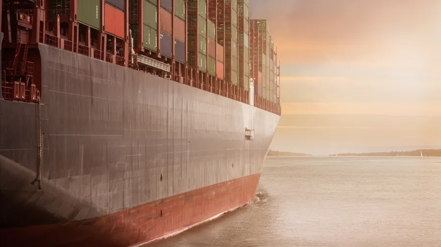 Photo by Pixabay: https://www.pexels.com/photo/business-cargo-cargo-container-city-262353/